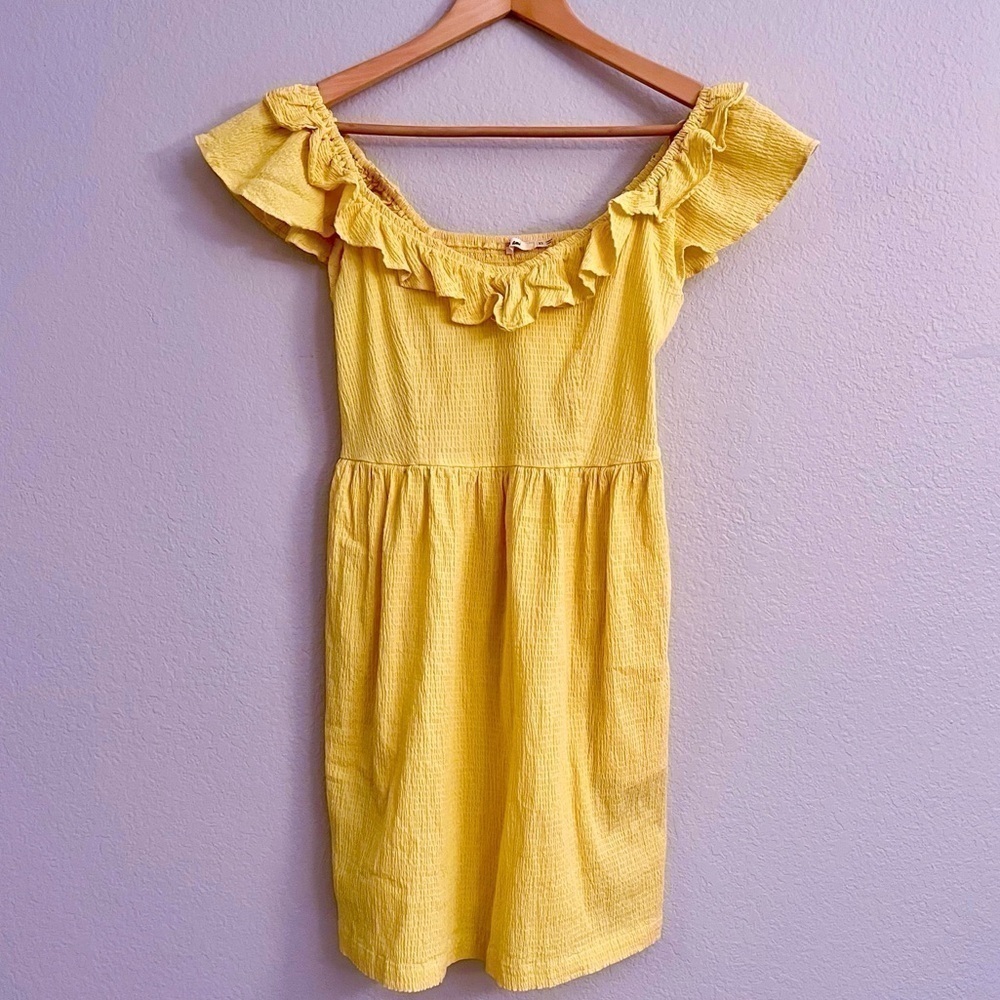 Francesca’s Mini Dress Womens XS Yellow Bright Vibrant Fun Feminine Flutter